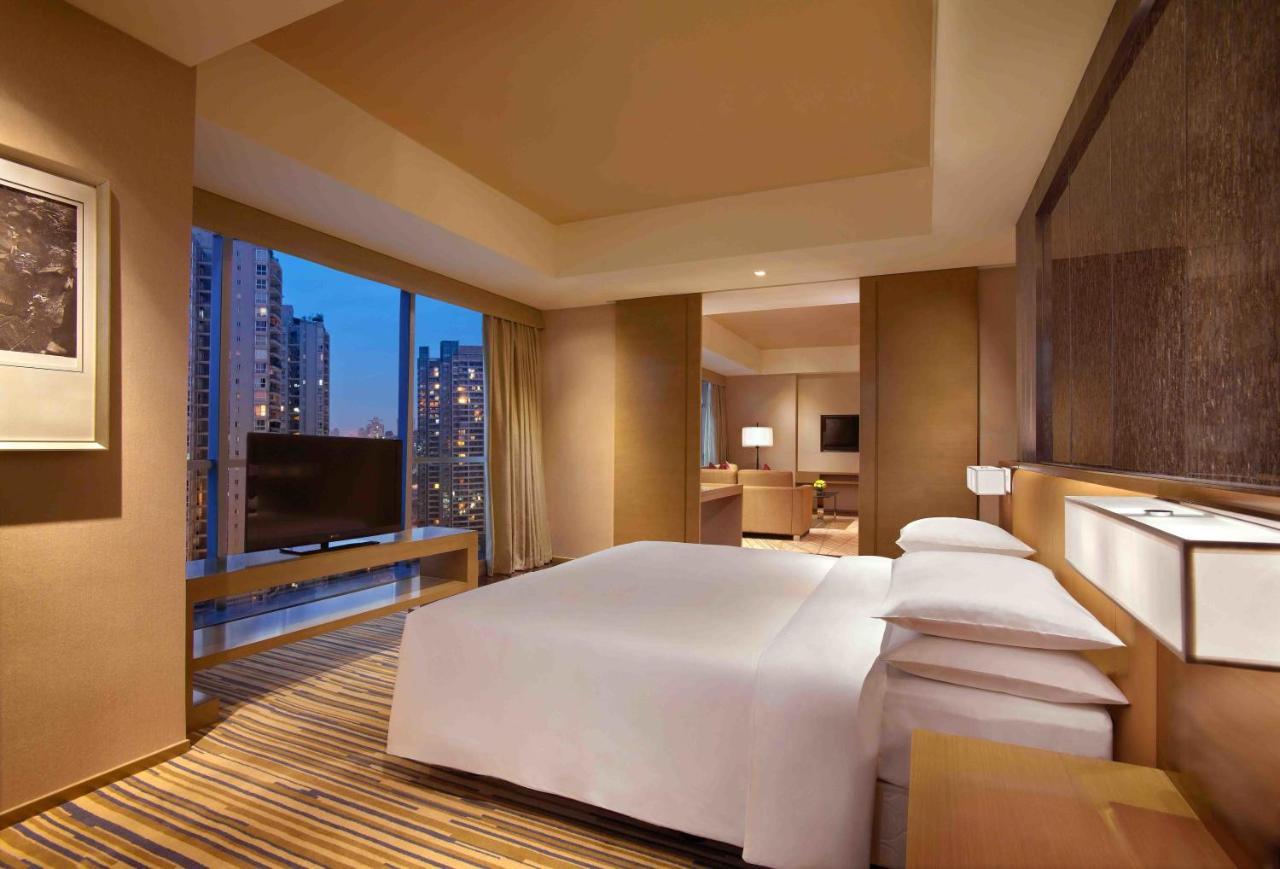 Hyatt Regency Chongqing Hotel Room photo