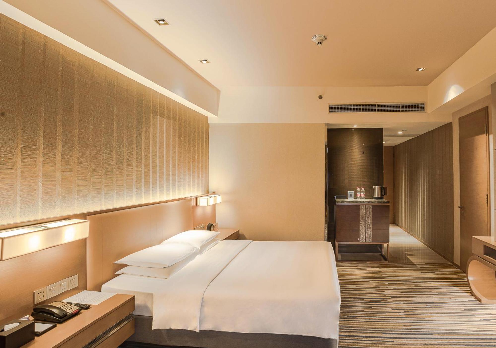 Hyatt Regency Chongqing Hotel Exterior photo